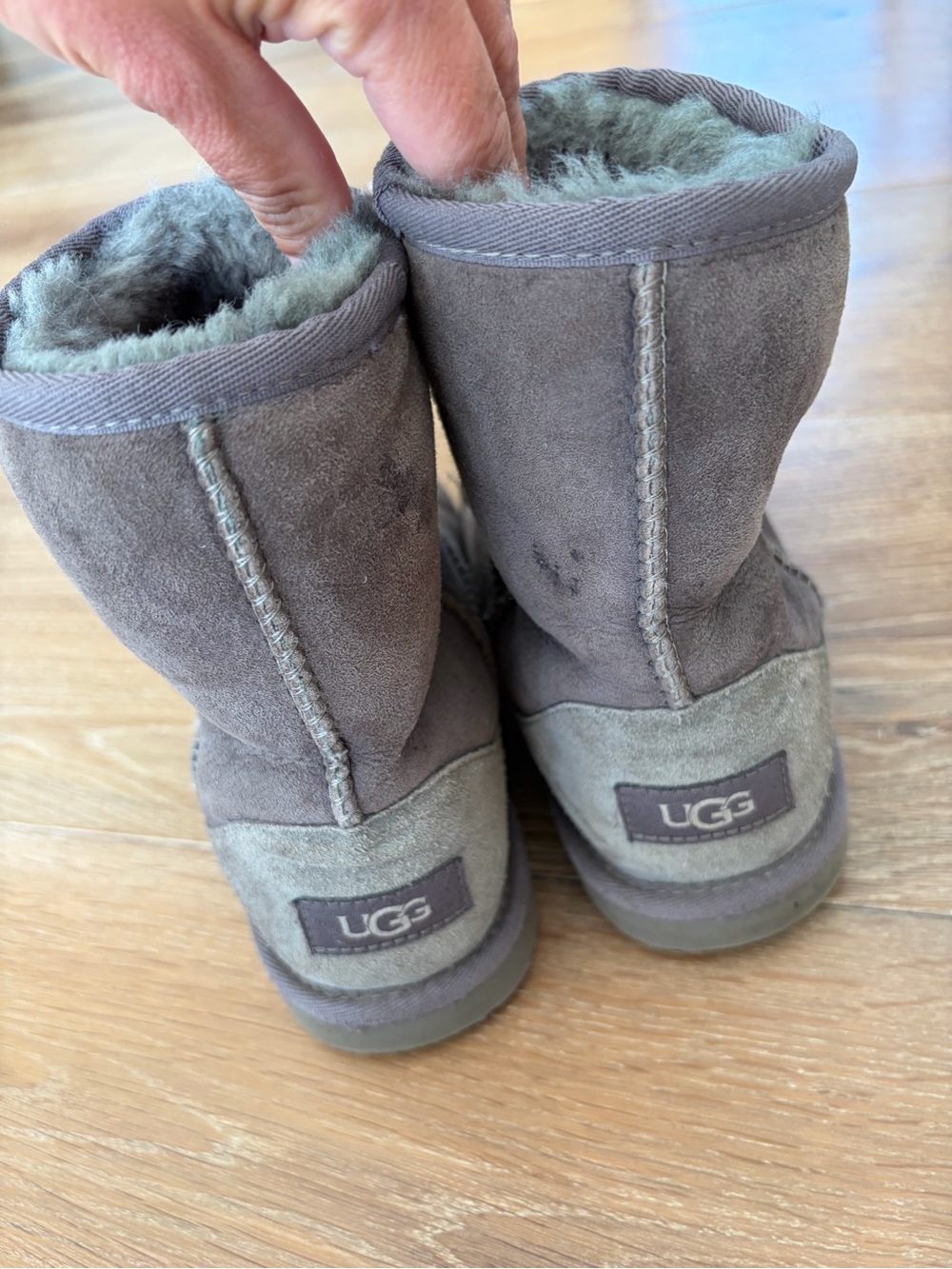UGG Kids Short Shearling Boots - Taupe Gray
